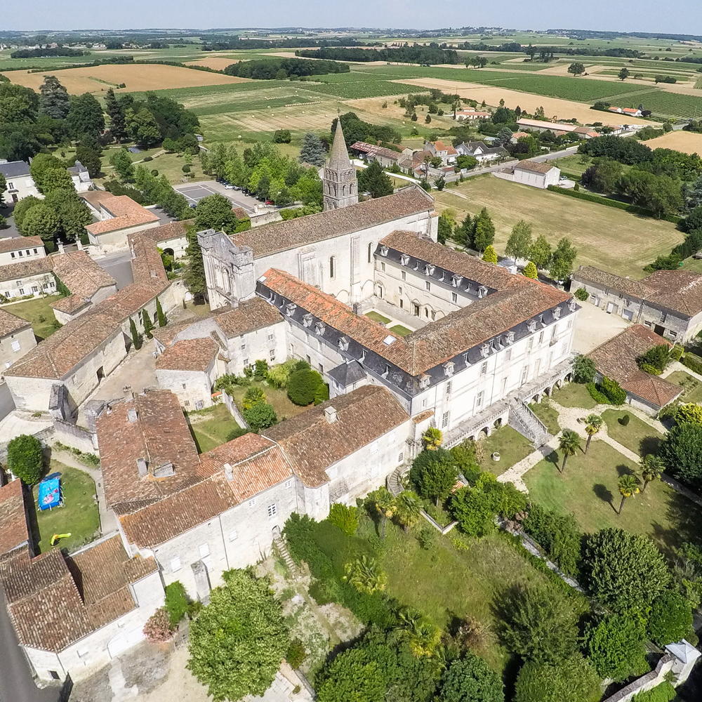 Abbaye Saint-Étienne de Bassac