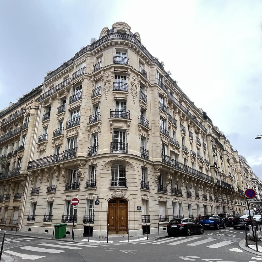 Immeuble rue Laugier à Paris